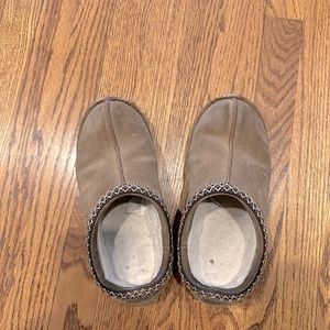Ugg Tasman slippers
